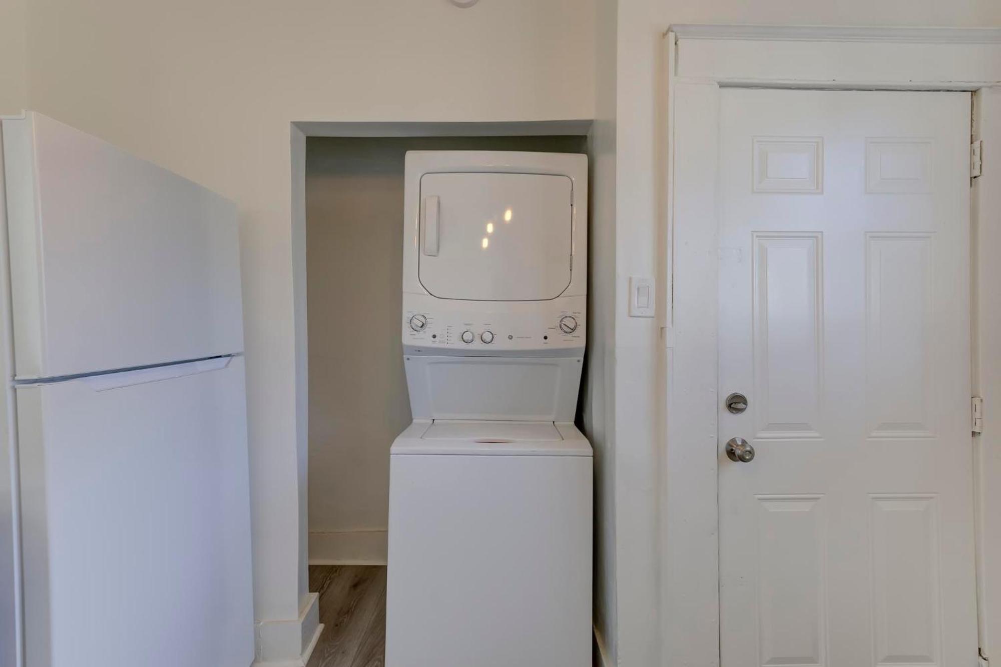 Charming Cooper-Young Flat In The Heart Of Мемфис Екстериор снимка