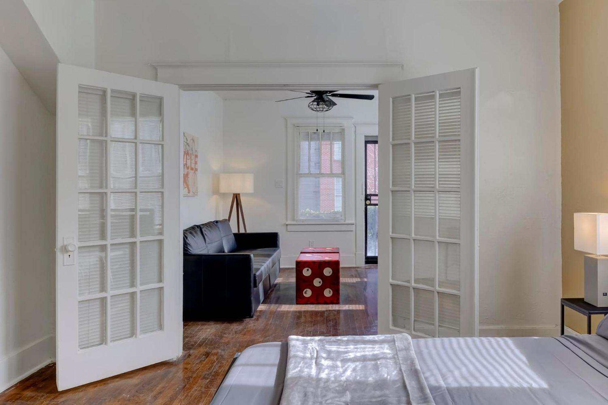 Charming Cooper-Young Flat In The Heart Of Мемфис Екстериор снимка